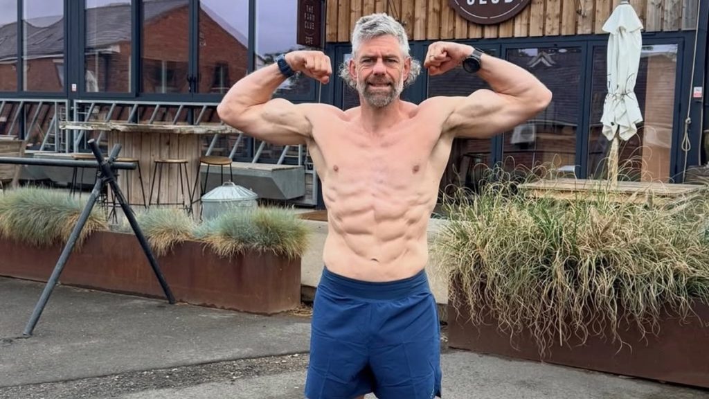 100 ultramarathons en 100 jours : ce coach partage un conseil parfait pour les athlètes de HYROX pour mieux gérer l’effort